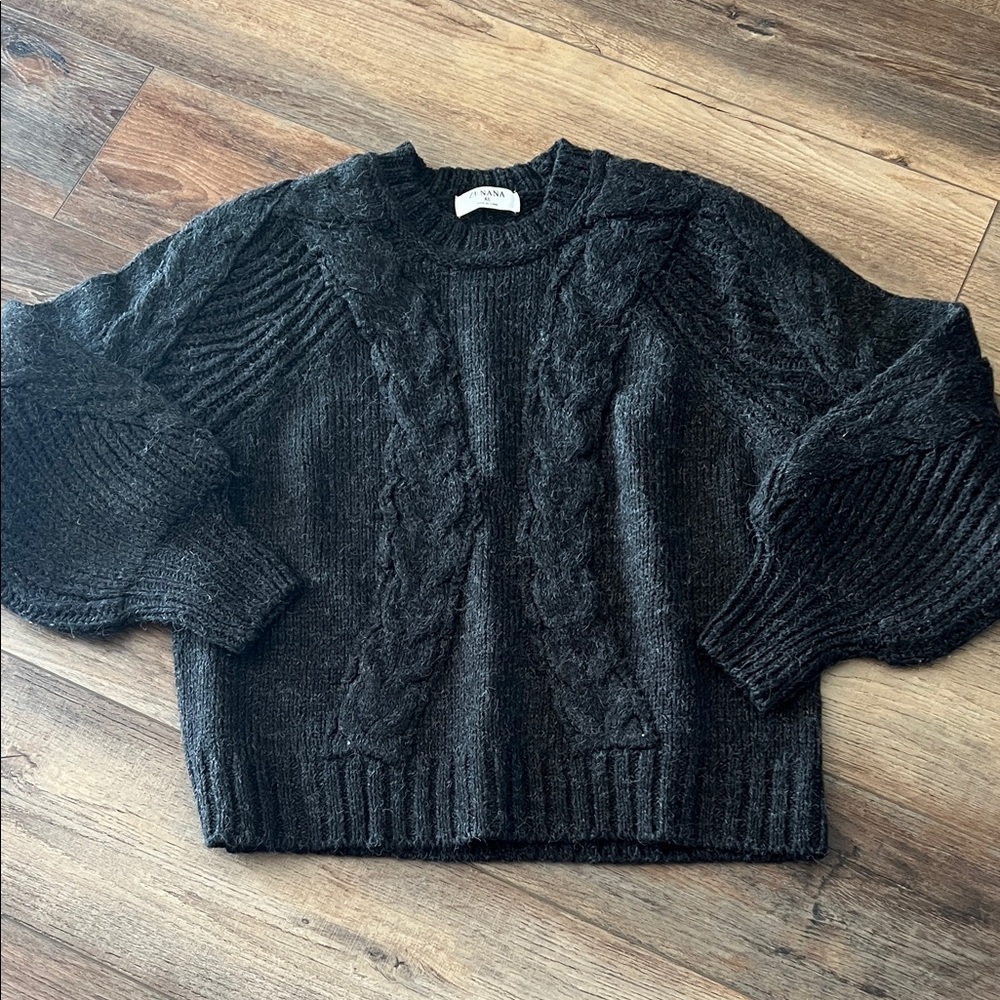 XL Zenana Outfitters Black dark gray marled Cable-Front Crewneck Sweater